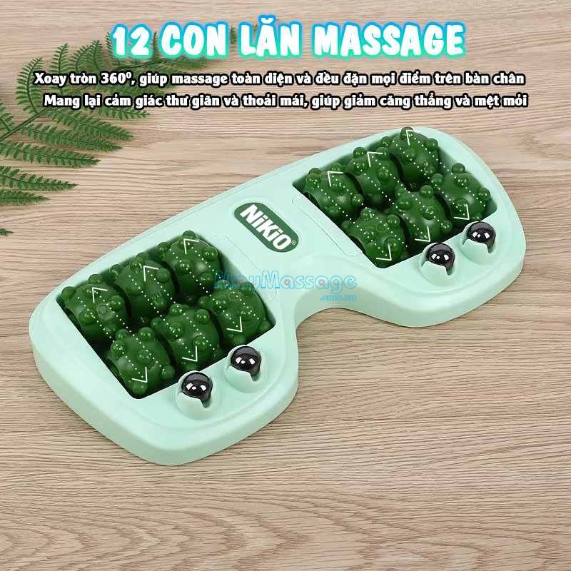 Con lăn chân Nikio NK-05C có 12 con lăn massage giúp ấn huyệt bàn chân