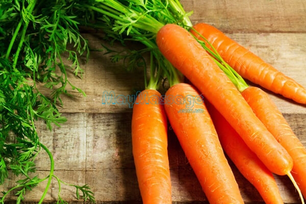 1 củ cà rốt tươi nặng 61g sẽ chứa khoảng 25 calo