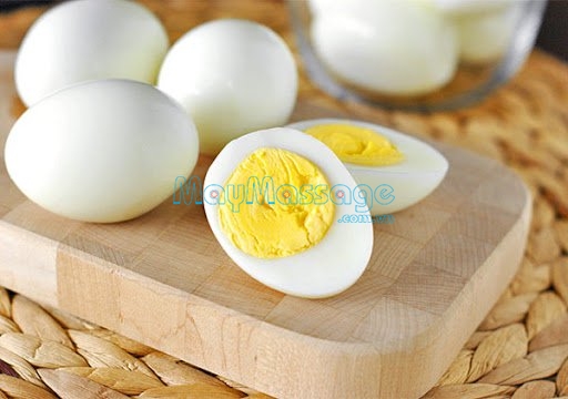 Ăn trứng gà luộc sẽ đảm bảo dinh dưỡng và ít calo