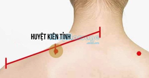 Bấm huyệt Kiên Tỉnh giúp tác động sâu giảm đau vai gáy nhanh nhất 