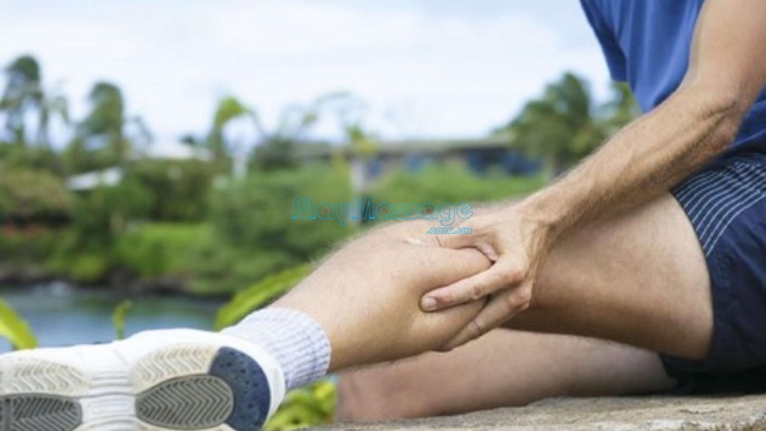 Căng cơ bắp chân là do hoạt động quá mức và dồn sức nhiều ở chân