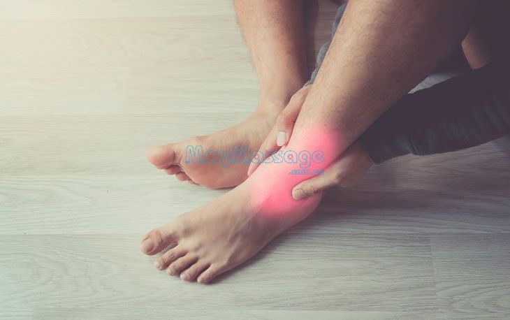 Cứng khớp cổ chân có thể mắc ở đối tượng từ 30 đến 50 tuổi 