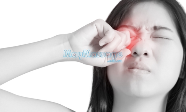 Đau mắt thường sẽ xuất hiện dấu hiệu mắt đỏ và ngứa rát