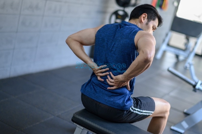 Luyện tập thể dục là cách giúp khắc phục đau mông do ngồi lâu 