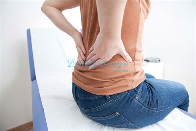 Đau xương sống lưng dưới ở phụ nữ là do quá trình mang thai và sau sinh