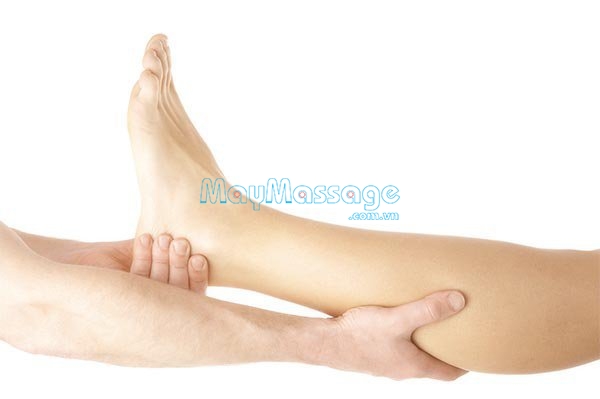 Đau cơ bắp chân là cơ bắp bị dãn căng ra và gây ra các cơn đau khó chịu 