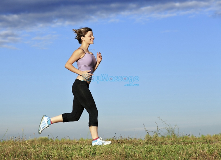 Tập thể dục thường xuyên và đều đặn giúp trị giãn tĩnh mạch hiệu quả nhất