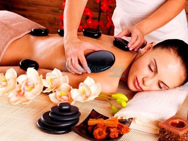 Massage đá nóng giúp khắc phục những triệu chứng đau nhức tại vùn lưung
