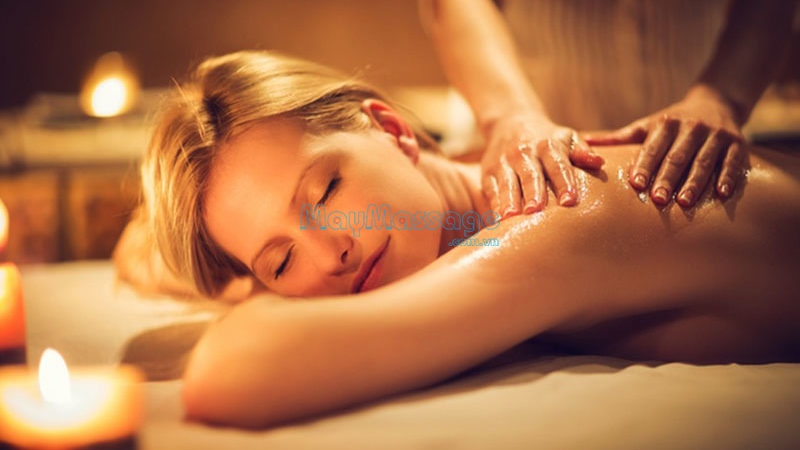 Massage Thụy Điển giúp giảm nhanh cơn đau lưng nhanh chóng