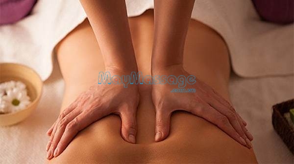 Massage lưng giúp giảm đau lưng cổ, vai gáy nhanh chóng