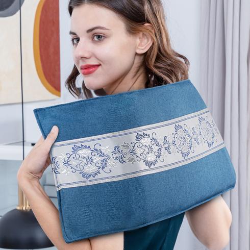 Túi chườm nóng muối biển Nikio NK-201 - Hỗ trợ làm dịu cơn đau bụng kinh cho chị em giúp giảm sưng viêm và làm dịu các tổn thương mô mềm