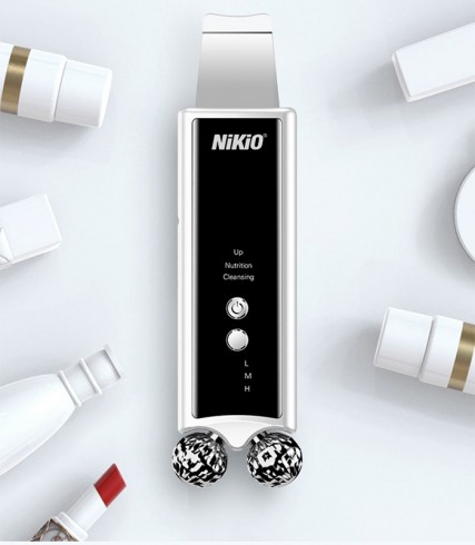 Máy massage nâng cơ mặt kết hợp sủi da tẩy tế bào chết Nikio NK-122