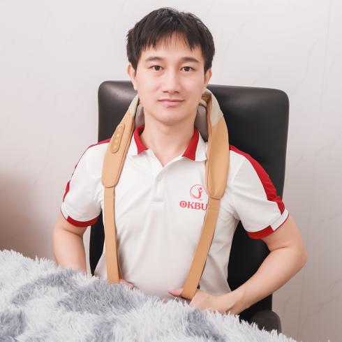 Máy massage cổ vai gáy Nikio NK-139 - Dòng pin sạc cao cấp có dây đai tiện lợi